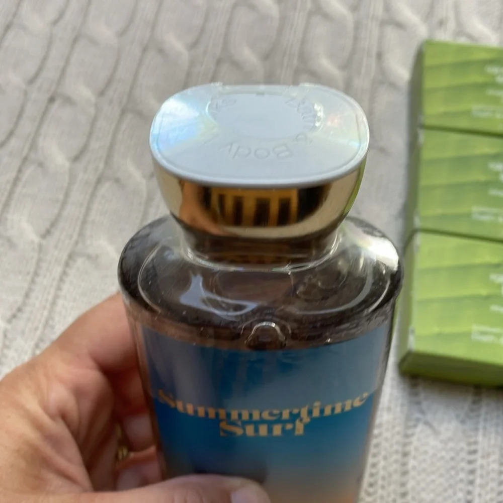 NWOT BBW shower gel and bar soap. Summertime Surf & Rain kissed leaves - Picture 4 of 5